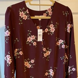 NEW WITH TAGS! Floral dress, functional buttons